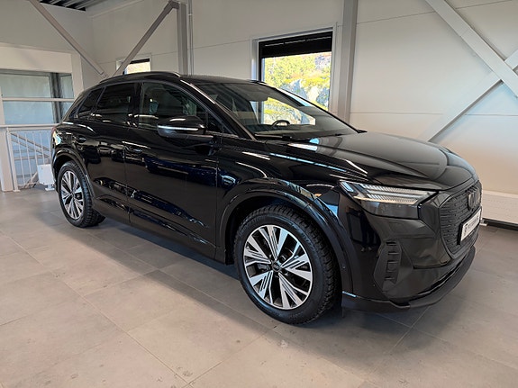 Audi Q4 e-tron 8 of 17