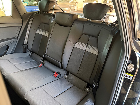 Audi Q4 e-tron 14 of 17