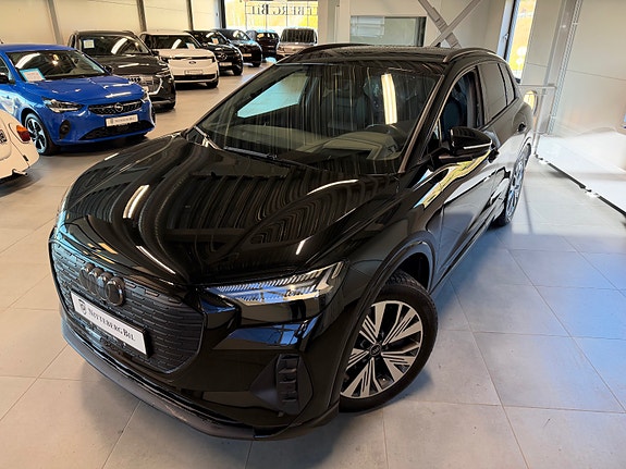 Audi Q4 e-tron 2 of 17