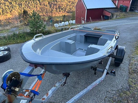 Båt 10 fot med fullt fungerende tilhenger inkludert Gaupen 2010 år 4 of 19