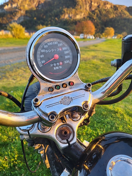 Harley-Davidson XLH Sportster 3 of 11