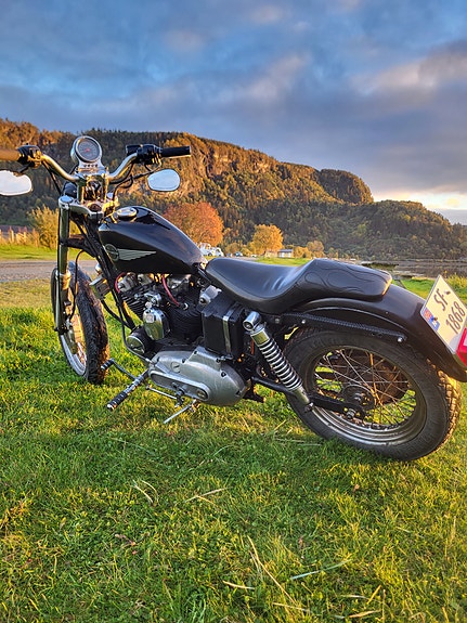 Harley-Davidson XLH Sportster 4 of 11
