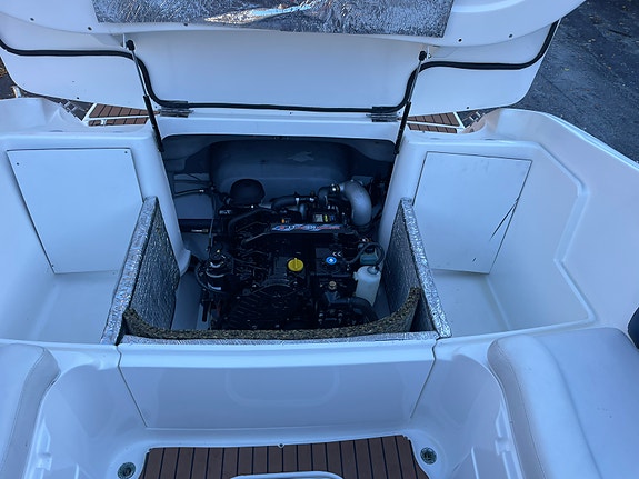 Triton 225 | Diesel 120 HK | Kun 290 timer | Levering inkl. | Innbytte 22 of 24