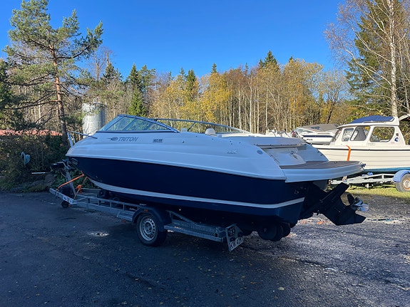 Triton 225 | Diesel 120 HK | Kun 290 timer | Levering inkl. | Innbytte 2 of 24