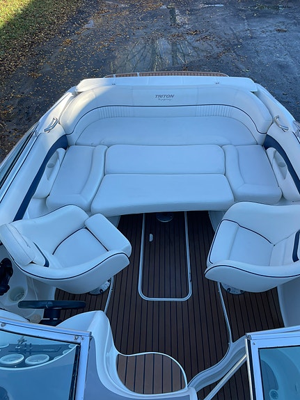 Triton 225 | Diesel 120 HK | Kun 290 timer | Levering inkl. | Innbytte 11 of 24