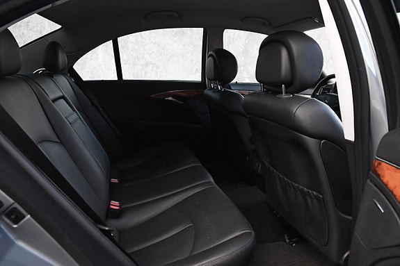 Mercedes-Benz E 200 d 9 of 16