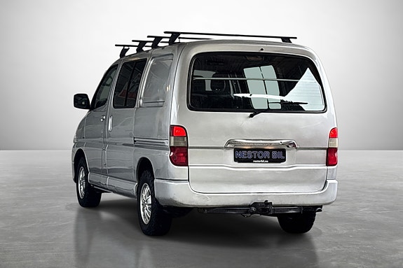 Toyota HiAce 5 of 20