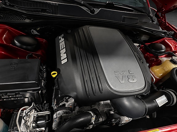 Dodge Challenger 21 of 30