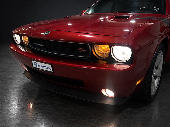 Dodge Challenger 4 of 30