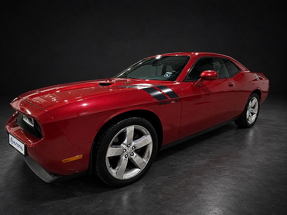 Dodge Challenger 6 of 30