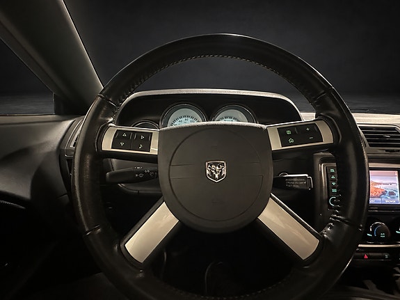 Dodge Challenger 30 of 30