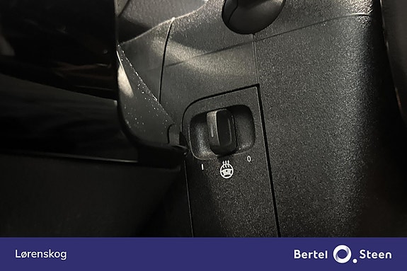 Mercedes-Benz EQA 300 16 of 29