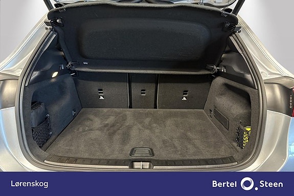 Mercedes-Benz EQA 300 26 of 29