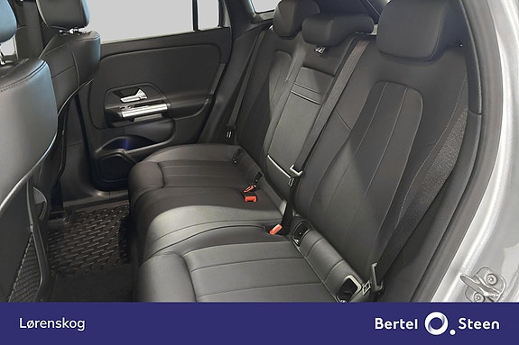 Mercedes-Benz EQA 300 12 of 29