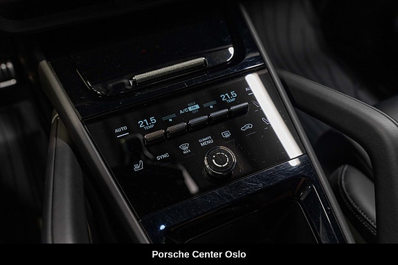 Porsche Cayenne Turbo 23 of 30