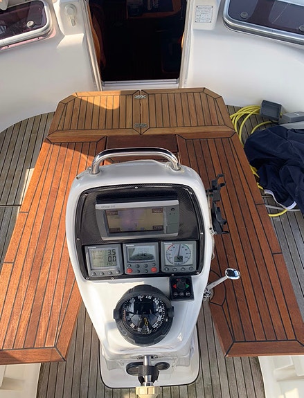 Velholdt Bavaria 37 Owners Version 23 of 30
