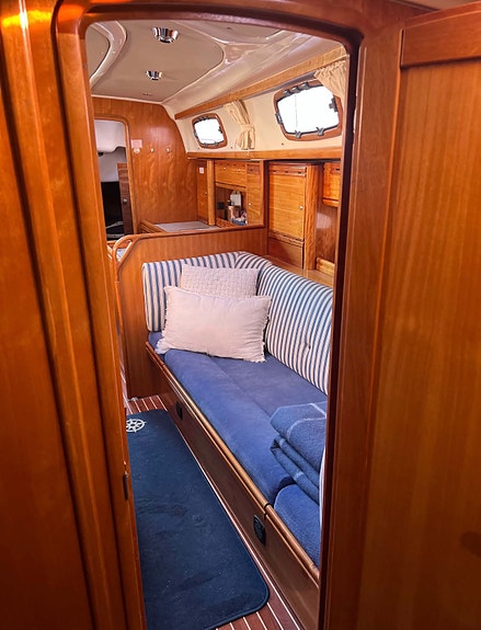 Velholdt Bavaria 37 Owners Version 14 of 30
