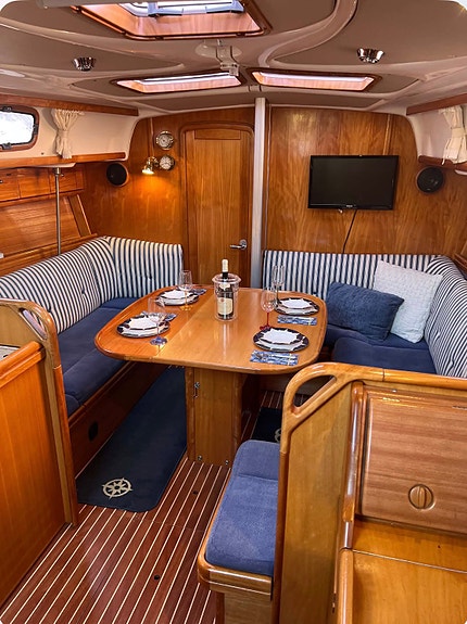 Velholdt Bavaria 37 Owners Version 16 of 30