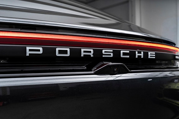 Porsche Macan 14 of 30