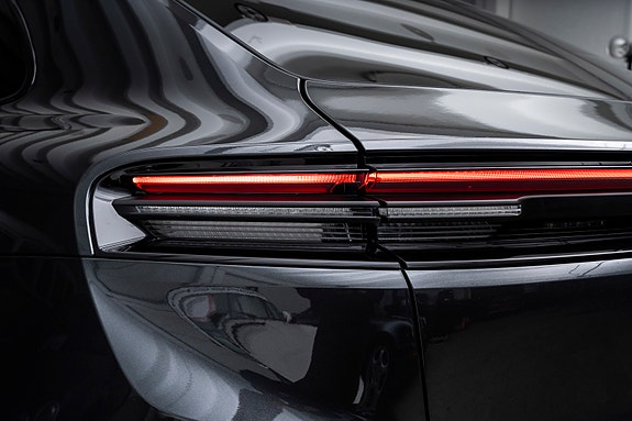 Porsche Macan 13 of 30