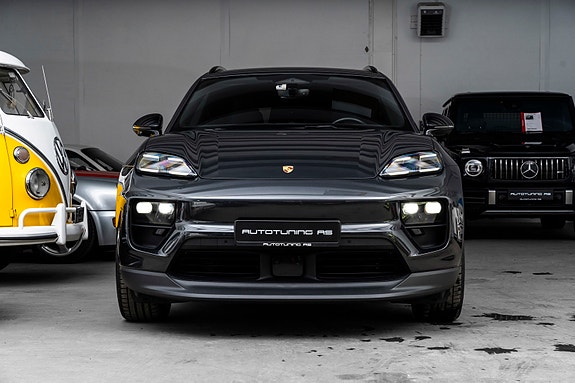 Porsche Macan 3 of 30