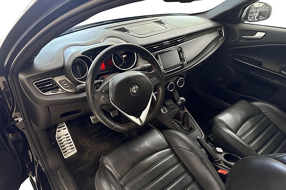 Alfa Romeo Giulietta 10 of 19
