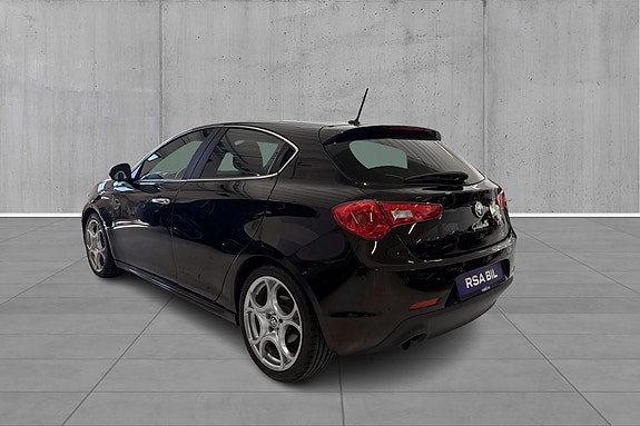 Alfa Romeo Giulietta 7 of 19
