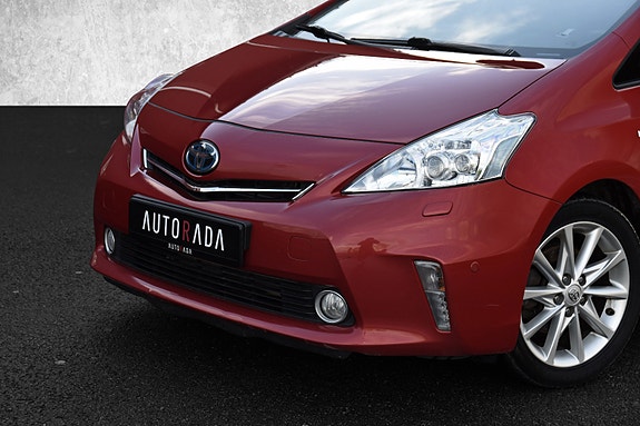 Toyota Prius+ 2 of 21