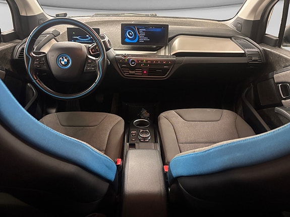 BMW i3 9 of 19