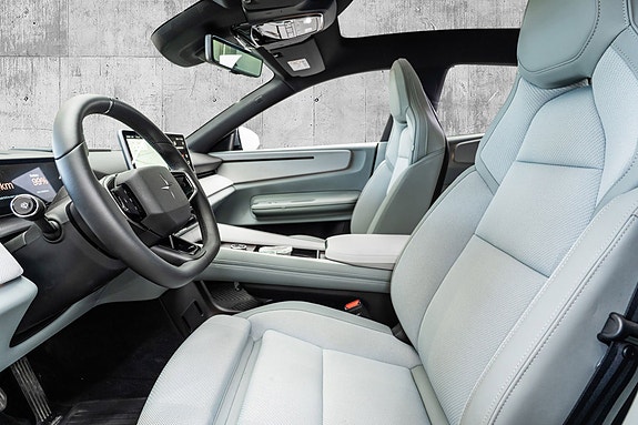 Polestar 4 10 of 27