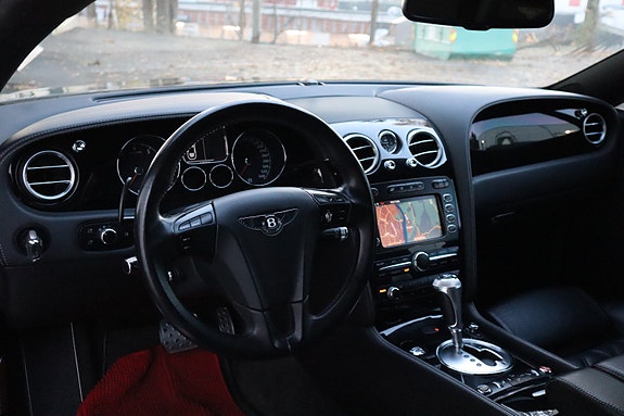 Bentley Continental GT 23 of 30