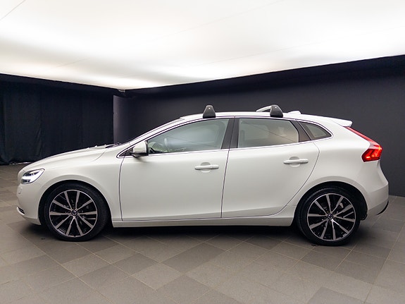 Volvo V40 5 of 30