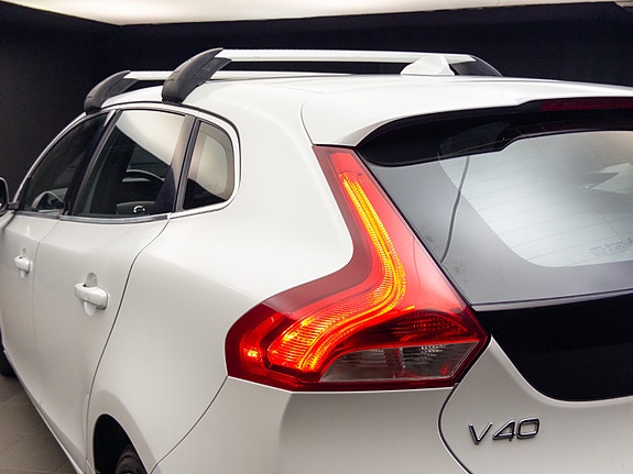Volvo V40 21 of 30