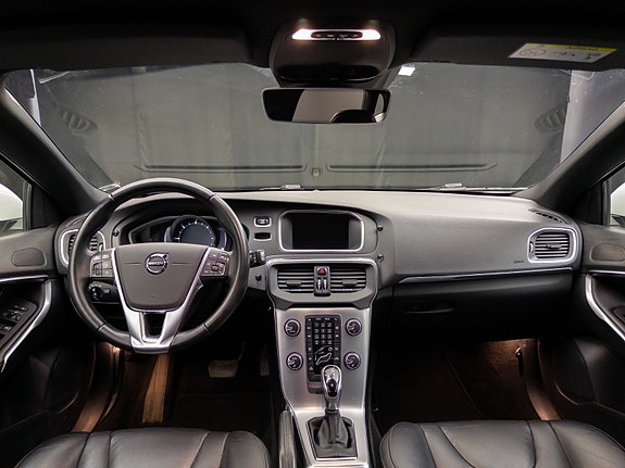 Volvo V40 27 of 30