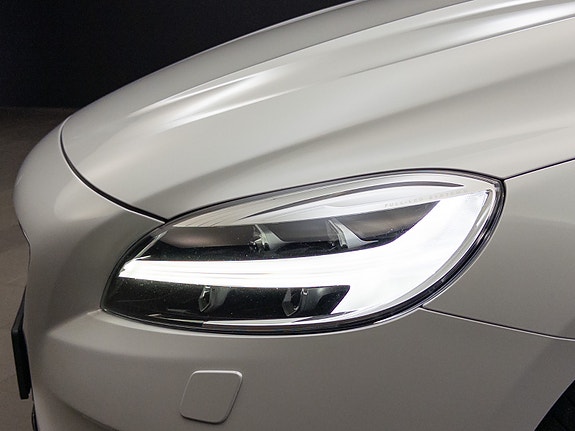 Volvo V40 15 of 30