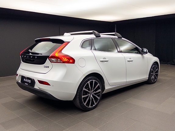 Volvo V40 9 of 30