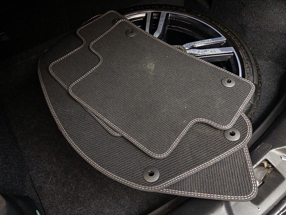 Volvo V40 23 of 30