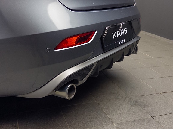 Volvo V40 22 of 30