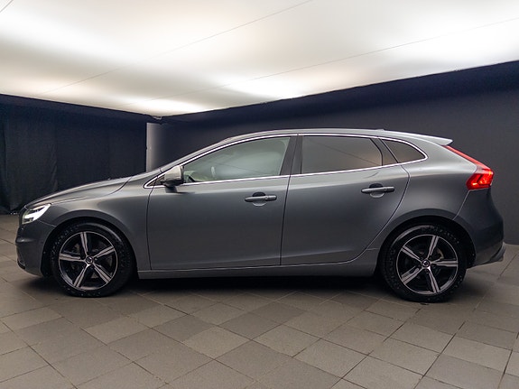 Volvo V40 5 of 30