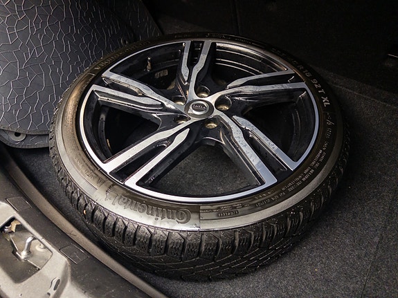 Volvo V40 24 of 30