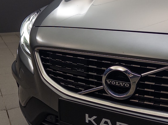 Volvo V40 15 of 30