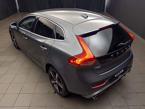 Volvo V40 20 of 30