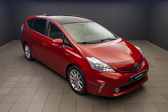 Toyota Prius+ 2 of 30
