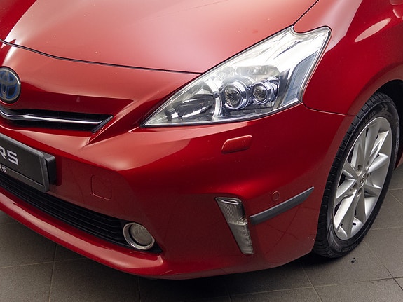 Toyota Prius+ 12 of 30