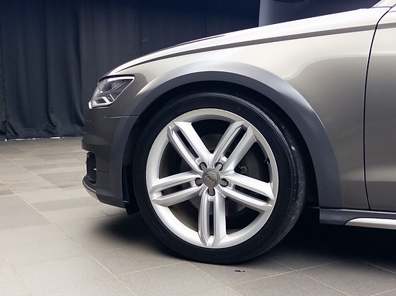 Audi A6 allroad 27 of 30