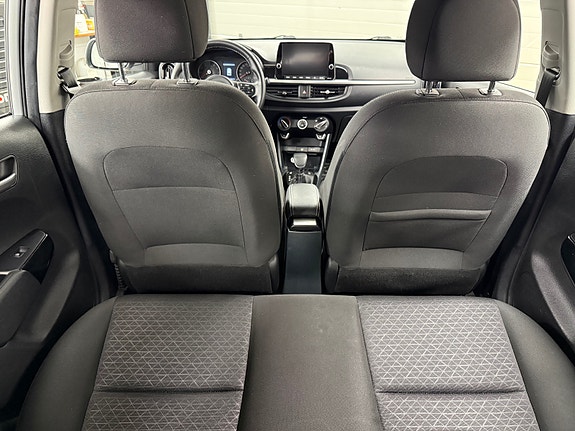 Kia Picanto 30 of 30