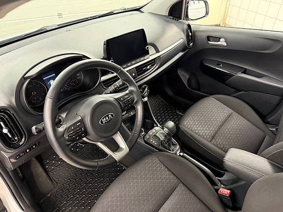 Kia Picanto 24 of 30