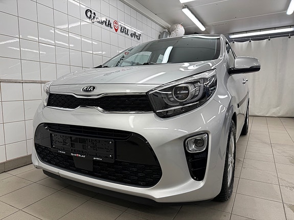 Kia Picanto 2 of 30