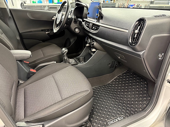 Kia Picanto 13 of 30