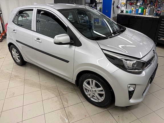 Kia Picanto 10 of 30